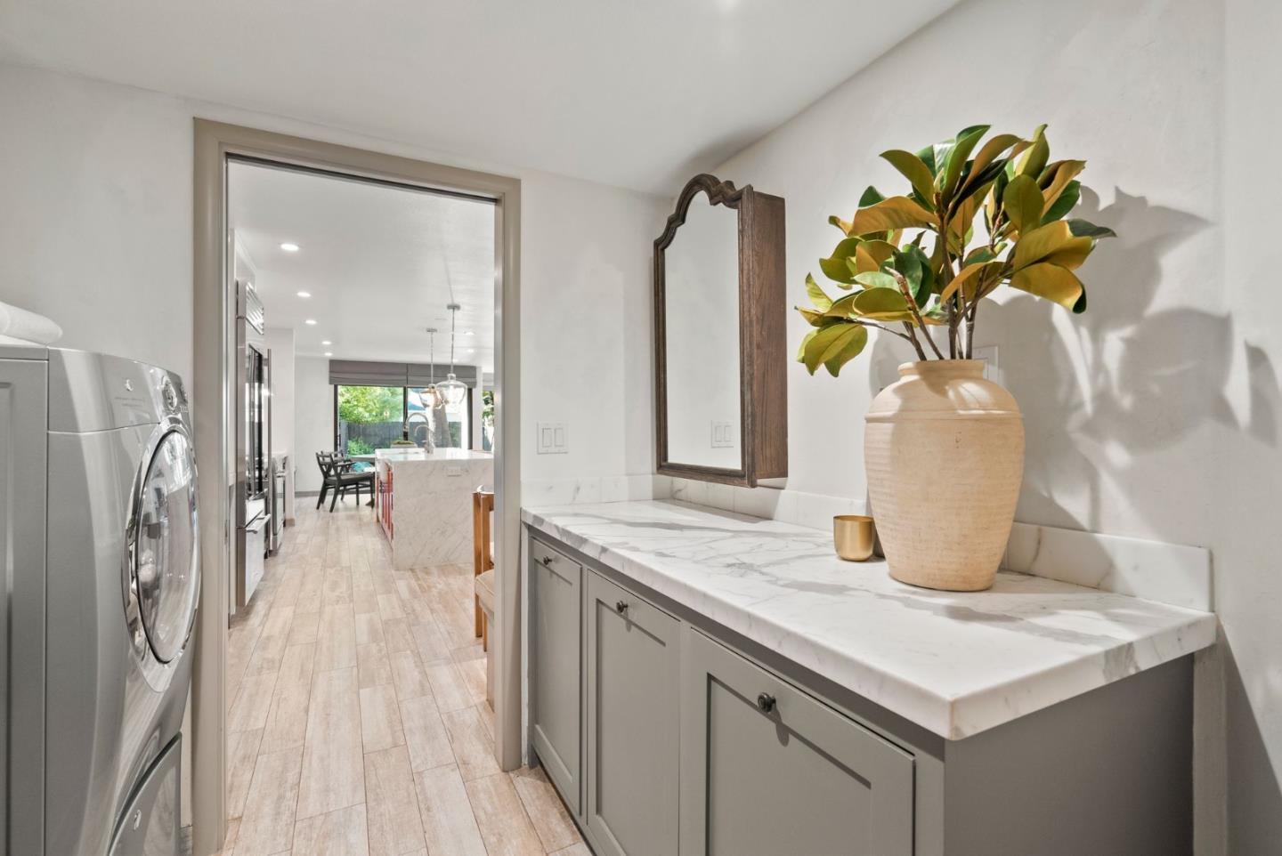 Detail Gallery Image 34 of 50 For 37 Baywood Ave, San Mateo,  CA 94402 - 2 Beds | 2/1 Baths