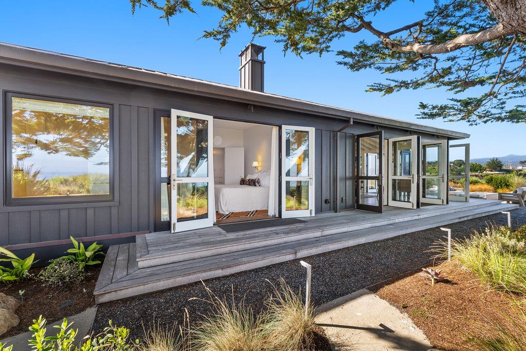 Detail Gallery Image 40 of 81 For 4410 Opal Cliff Dr, Santa Cruz,  CA 95062 - 4 Beds | 4/1 Baths