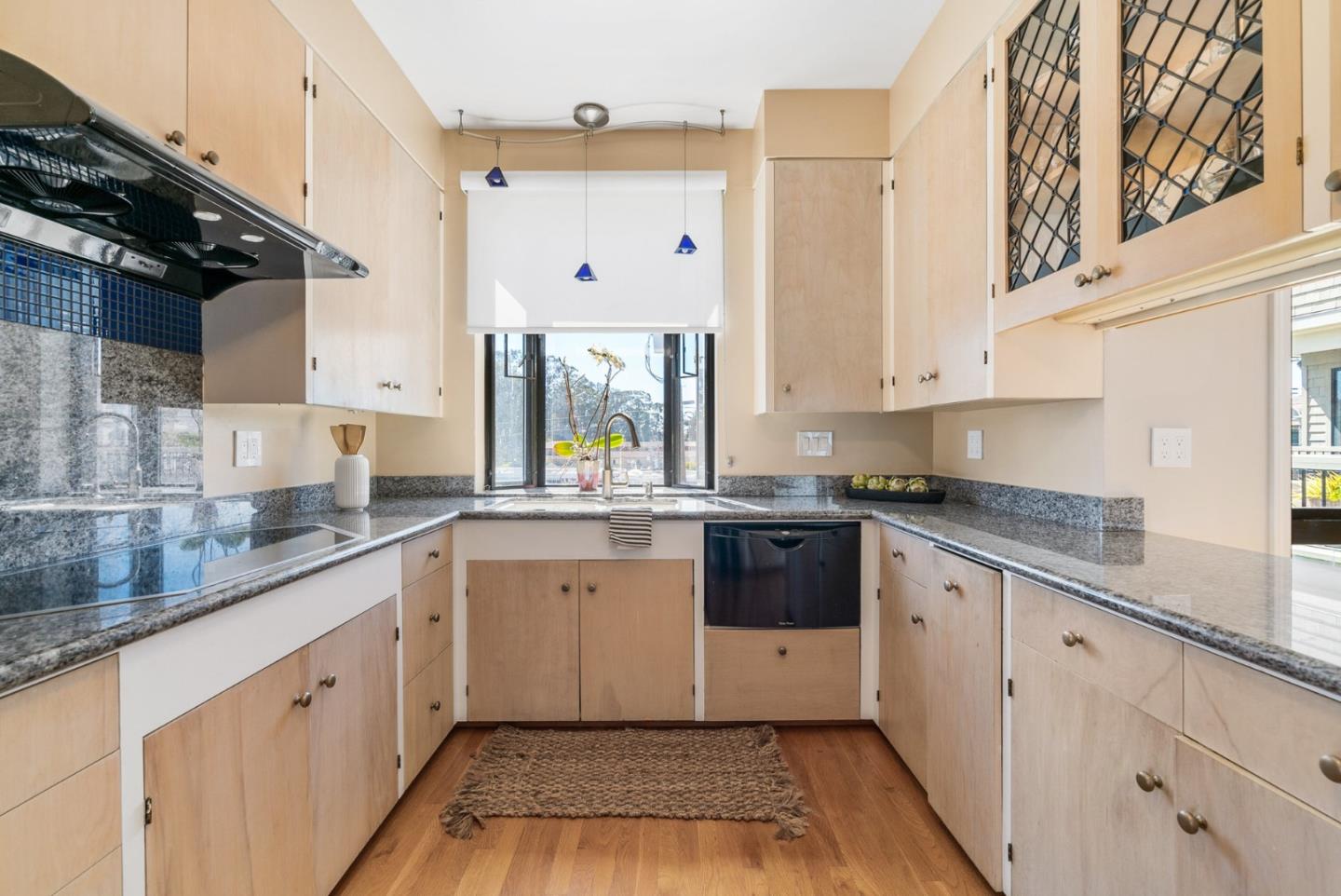 Detail Gallery Image 14 of 41 For 515 2nd St 1a,  Santa Cruz,  CA 95060 - 2 Beds | 2 Baths