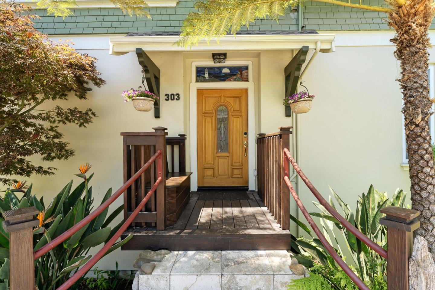 Detail Gallery Image 12 of 73 For 303 Brook Ave, Santa Cruz,  CA 95062 - 4 Beds | 3/2 Baths