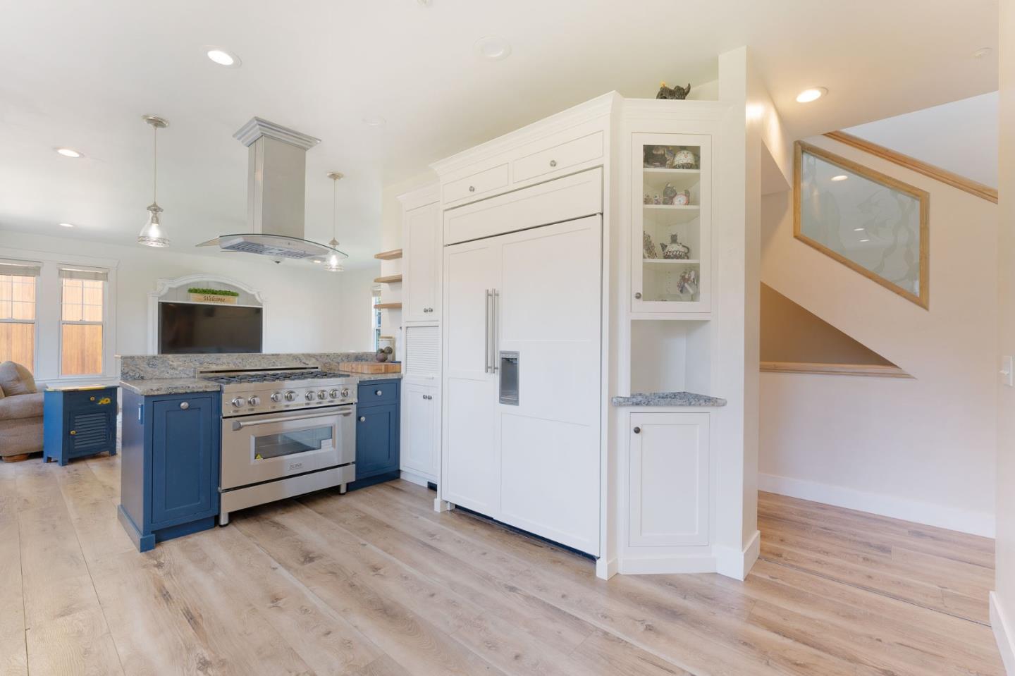 Detail Gallery Image 19 of 73 For 303 Brook Ave, Santa Cruz,  CA 95062 - 4 Beds | 3/2 Baths