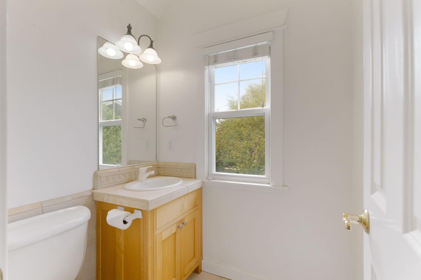 Detail Gallery Image 46 of 73 For 303 Brook Ave, Santa Cruz,  CA 95062 - 4 Beds | 3/2 Baths