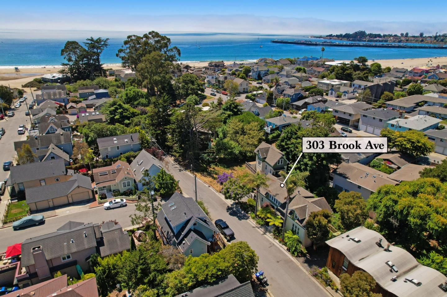 Detail Gallery Image 5 of 73 For 303 Brook Ave, Santa Cruz,  CA 95062 - 4 Beds | 3/2 Baths