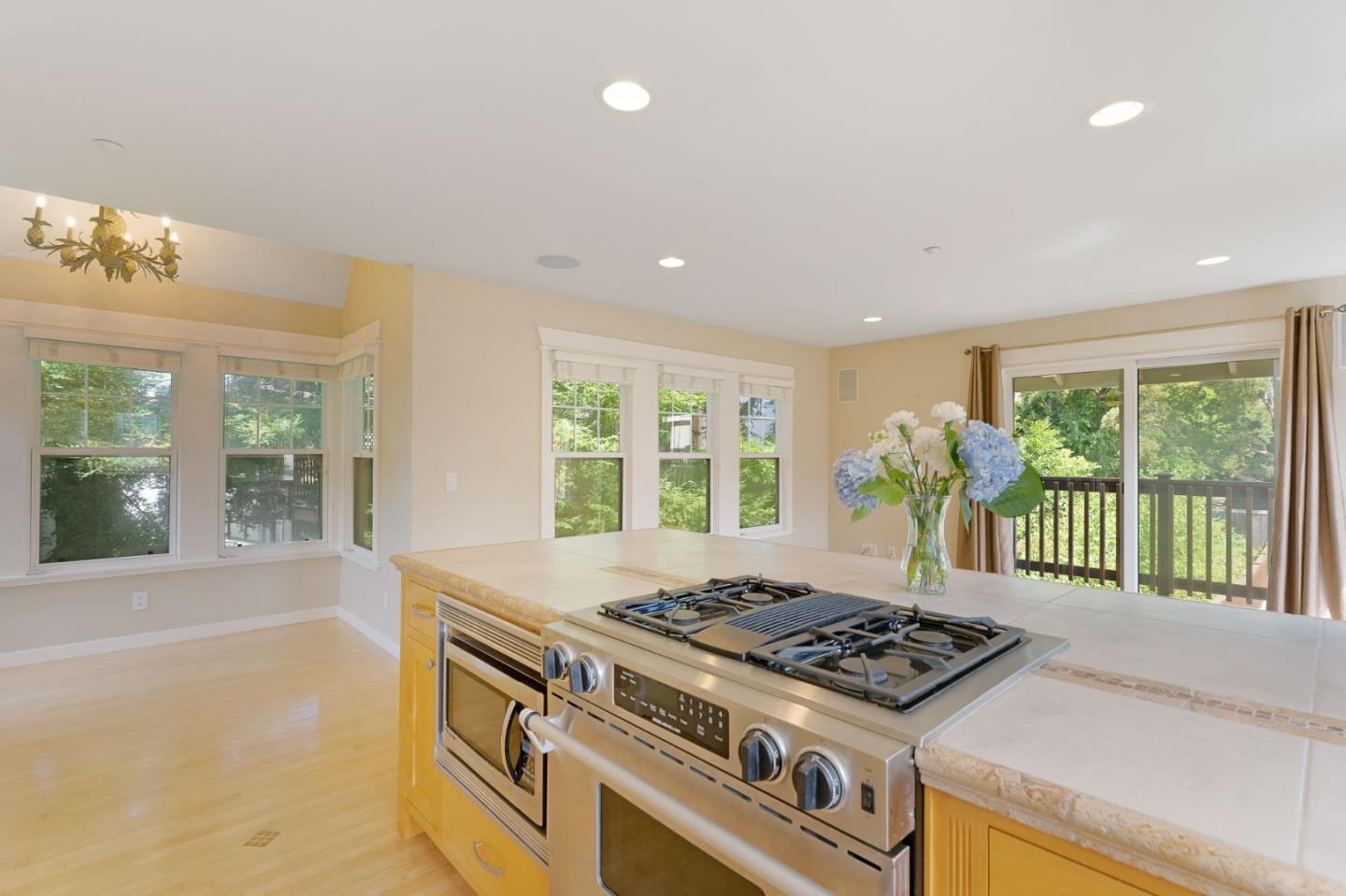 Detail Gallery Image 50 of 73 For 303 Brook Ave, Santa Cruz,  CA 95062 - 4 Beds | 3/2 Baths