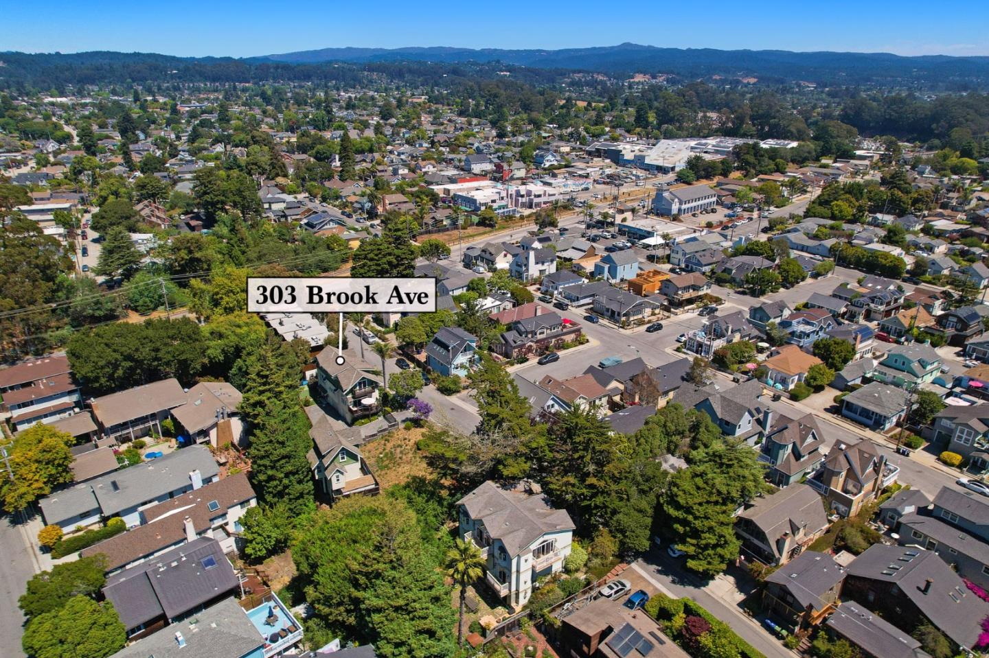 Detail Gallery Image 64 of 73 For 303 Brook Ave, Santa Cruz,  CA 95062 - 4 Beds | 3/2 Baths