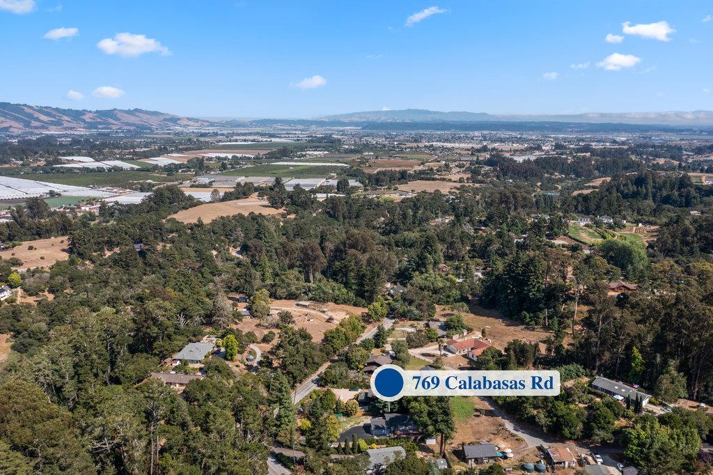 769 Calabasas Rd, Watsonville, CA 95076 3 Beds 2 Baths (Contingent