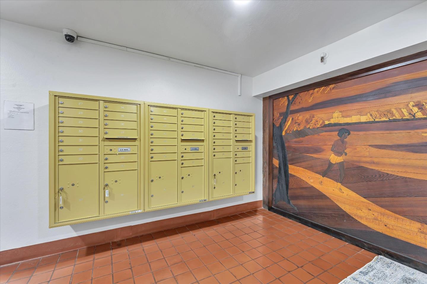 Detail Gallery Image 15 of 17 For 455 Crescent St #304,  Oakland,  CA 94610 - 2 Beds | 1/1 Baths