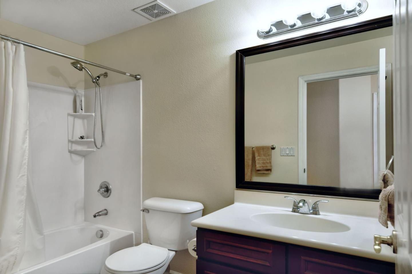 Detail Gallery Image 21 of 25 For 509 Casselino Dr, San Jose,  CA 95136 - 3 Beds | 2/1 Baths