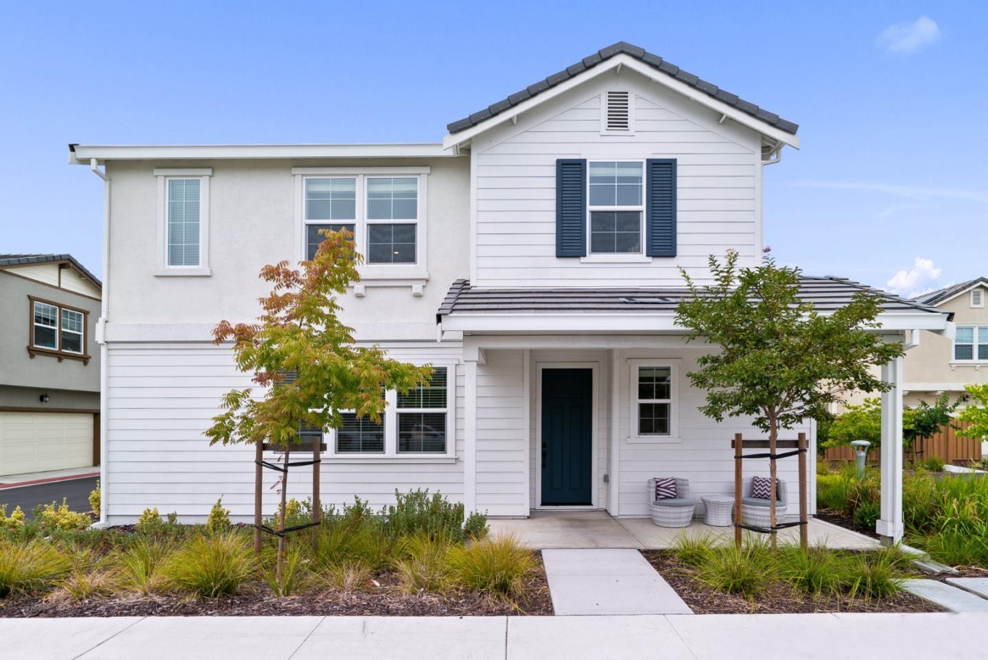 Detail Gallery Image 1 of 1 For 2563 Admiral Cir, Hayward,  CA 94545 - 3 Beds | 2/1 Baths