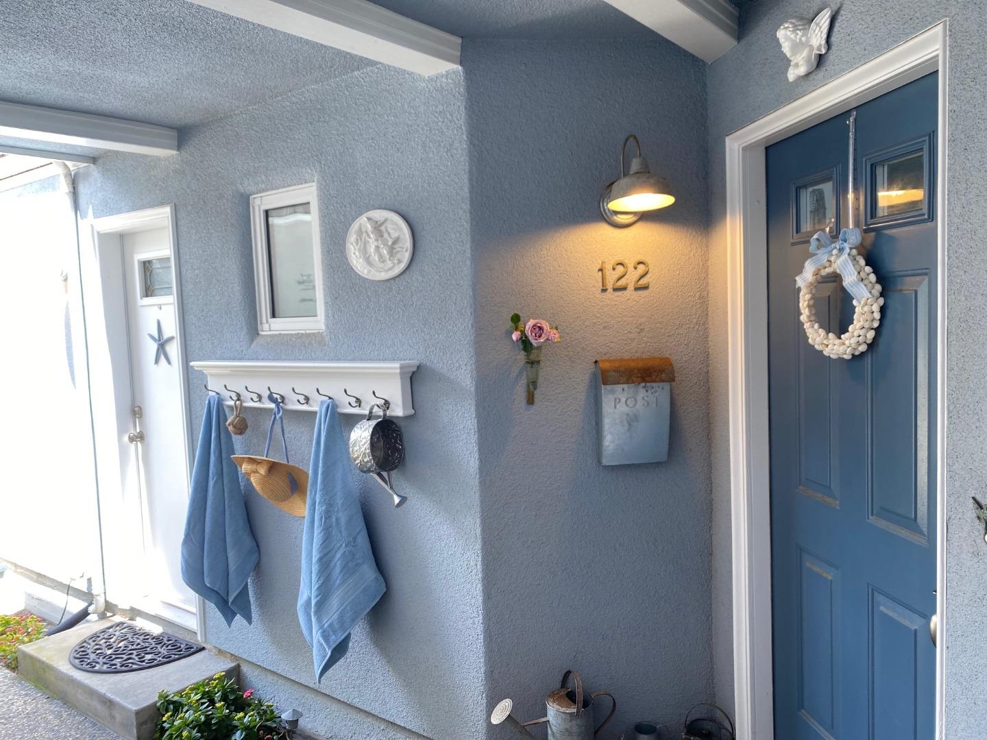 Detail Gallery Image 5 of 48 For 122 2nd Ave, Santa Cruz,  CA 95062 - 3 Beds | 2 Baths