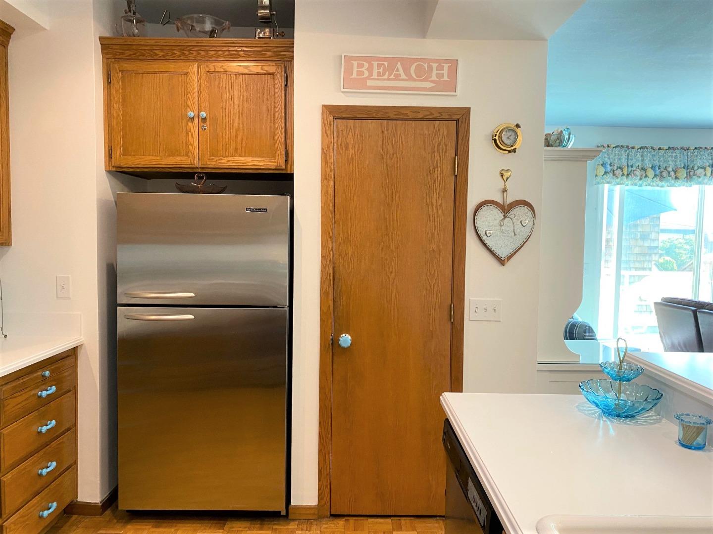 122 2nd Avenue, Santa Cruz, California 95062, 3 Bedrooms Bedrooms, ,2 BathroomsBathrooms,Residential Lease,For Rent,122 2nd Avenue,ML81939025