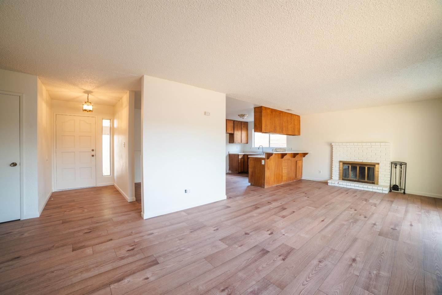 Detail Gallery Image 17 of 25 For 1316 Dove St, Los Banos,  CA 93635 - 4 Beds | 2 Baths