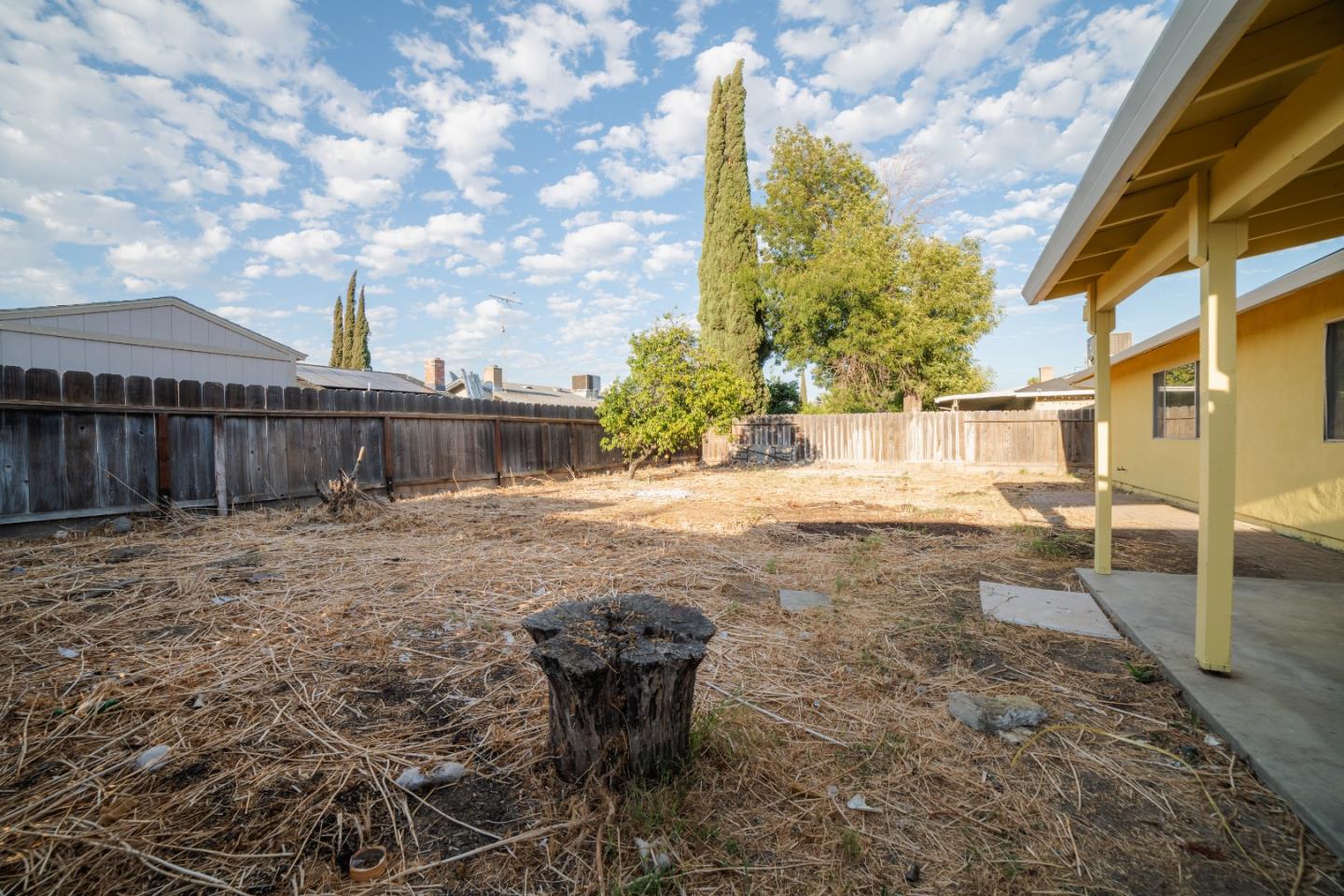 Detail Gallery Image 23 of 25 For 1316 Dove St, Los Banos,  CA 93635 - 4 Beds | 2 Baths