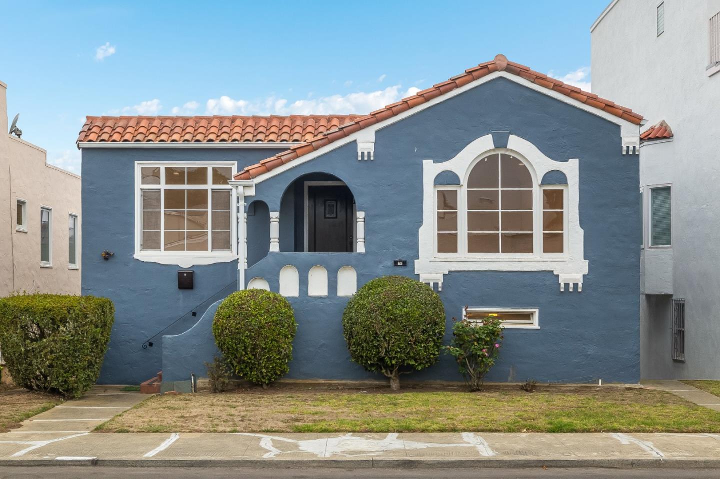 Front Image Thumbnail for ML81939096