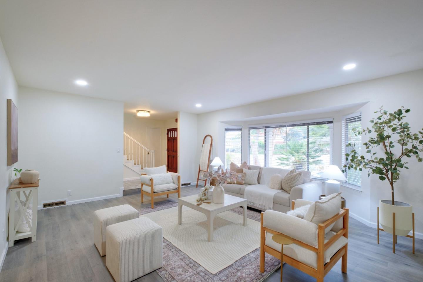 Detail Gallery Image 10 of 62 For 1750 Curtner Ave, San Jose,  CA 95124 - 5 Beds | 2/1 Baths