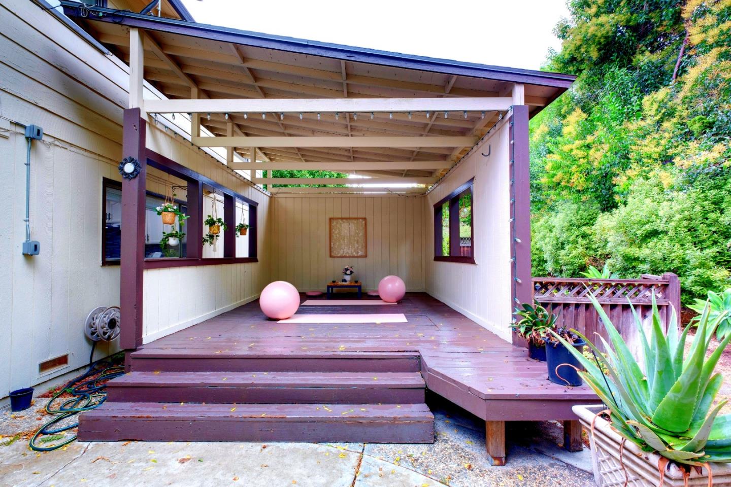 Detail Gallery Image 60 of 62 For 1750 Curtner Ave, San Jose,  CA 95124 - 5 Beds | 2/1 Baths