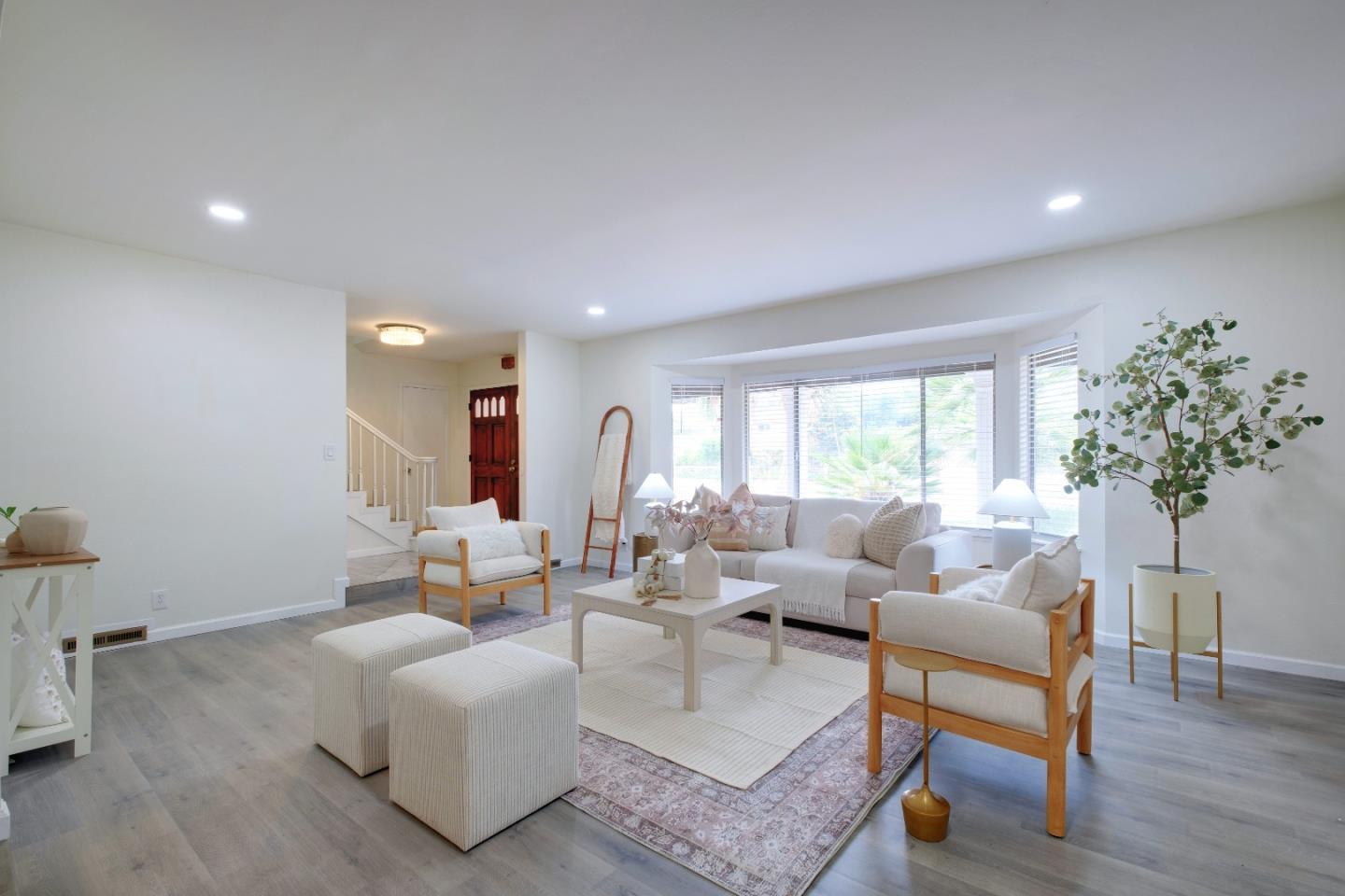 Detail Gallery Image 9 of 62 For 1750 Curtner Ave, San Jose,  CA 95124 - 5 Beds | 2/1 Baths