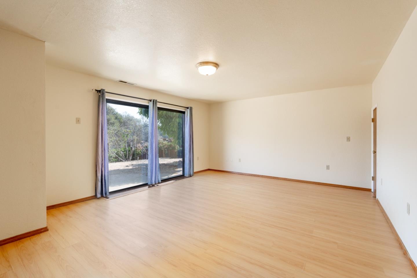 Detail Gallery Image 20 of 46 For 14895 Pin Oak Pl, Salinas,  CA 93907 - 4 Beds | 3 Baths