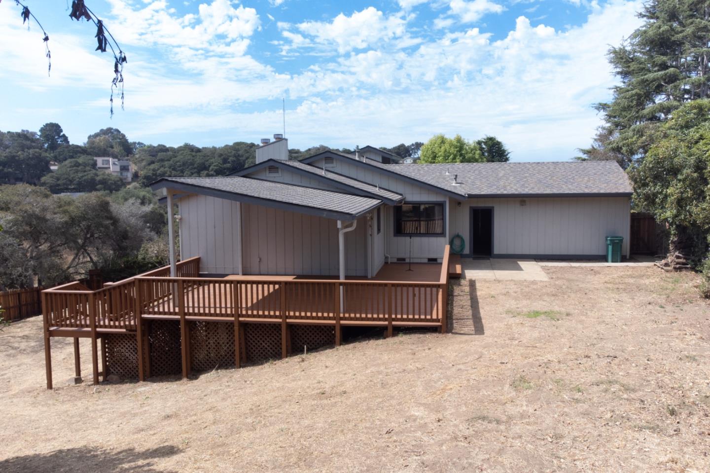 Detail Gallery Image 37 of 46 For 14895 Pin Oak Pl, Salinas,  CA 93907 - 4 Beds | 3 Baths