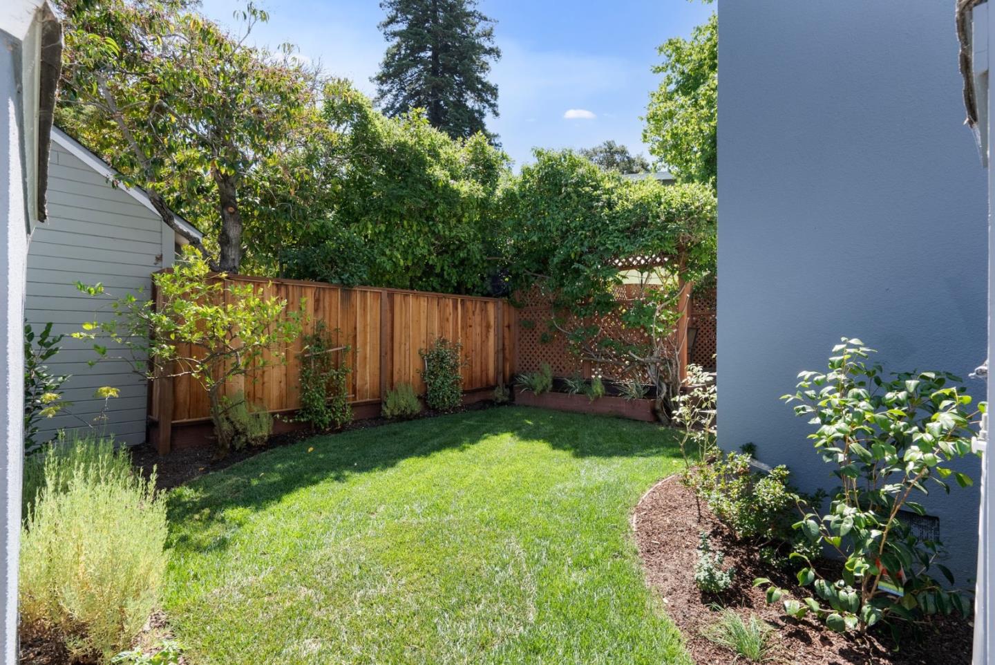 Detail Gallery Image 28 of 32 For 774 Edgewood Rd, San Mateo,  CA 94402 - 3 Beds | 2 Baths