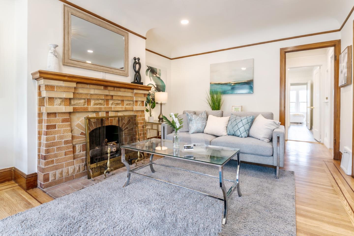 Detail Gallery Image 2 of 41 For 1587 Revere Ave, San Francisco,  CA 94124 - 4 Beds | 2 Baths