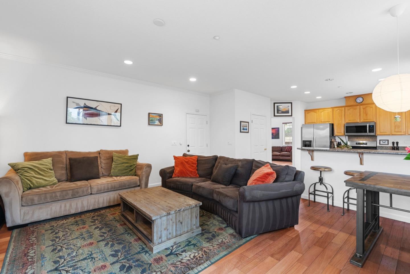 Detail Gallery Image 13 of 48 For 621 41st Ave, Santa Cruz,  CA 95062 - 4 Beds | 3 Baths