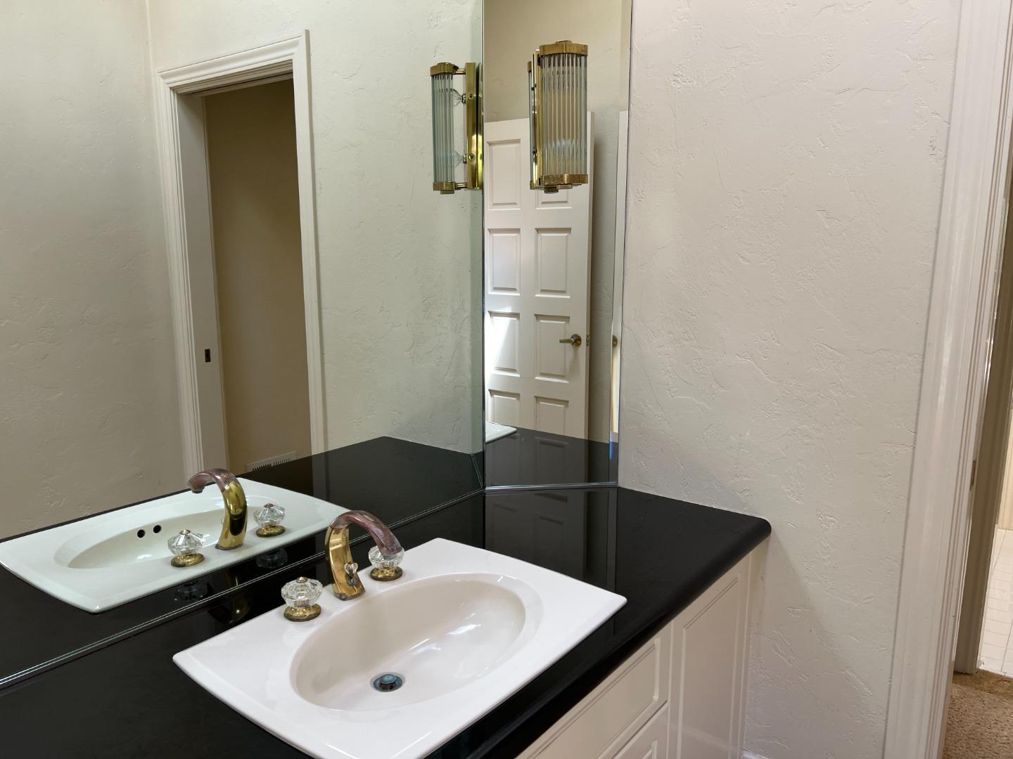 Detail Gallery Image 37 of 48 For 36 Seca Pl, Salinas,  CA 93908 - 4 Beds | 3/1 Baths