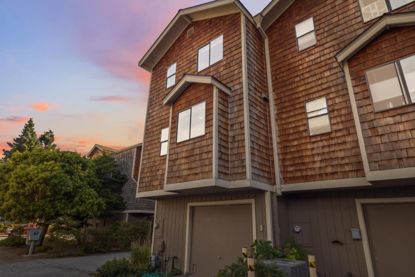 Detail Gallery Image 1 of 1 For 134 Blaine St a,  Santa Cruz,  CA 95060 - 2 Beds | 1/1 Baths