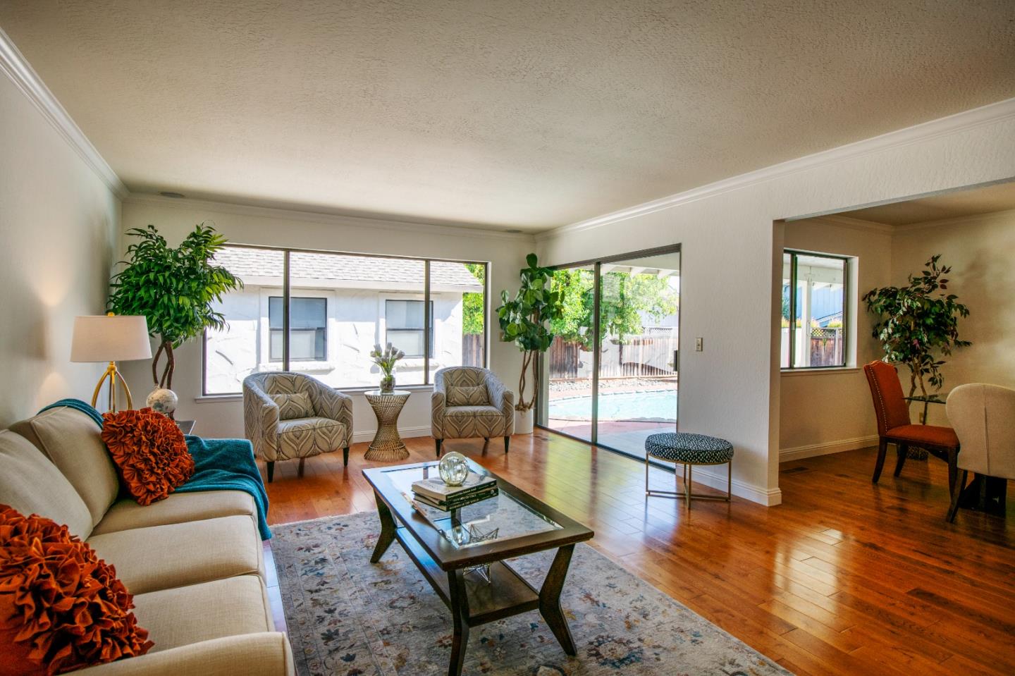 Detail Gallery Image 15 of 30 For 1911 Dry Creek Road, Campbell,  CA 95008 - 4 Beds | 2/1 Baths