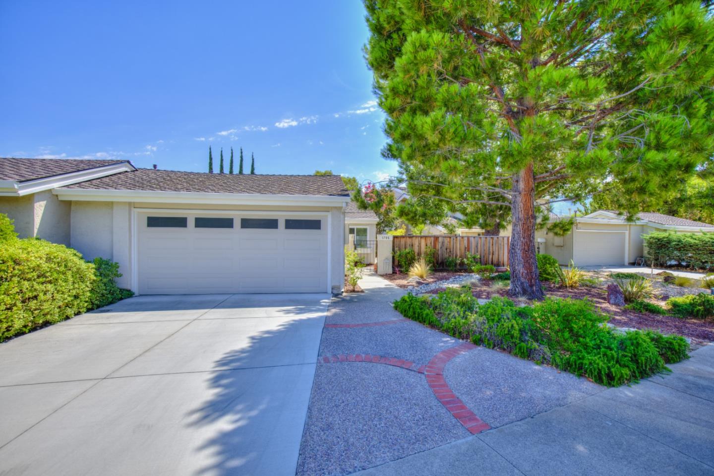 Detail Gallery Image 1 of 1 For 1796 Dalton Pl, San Jose,  CA 95124 - 3 Beds | 2 Baths