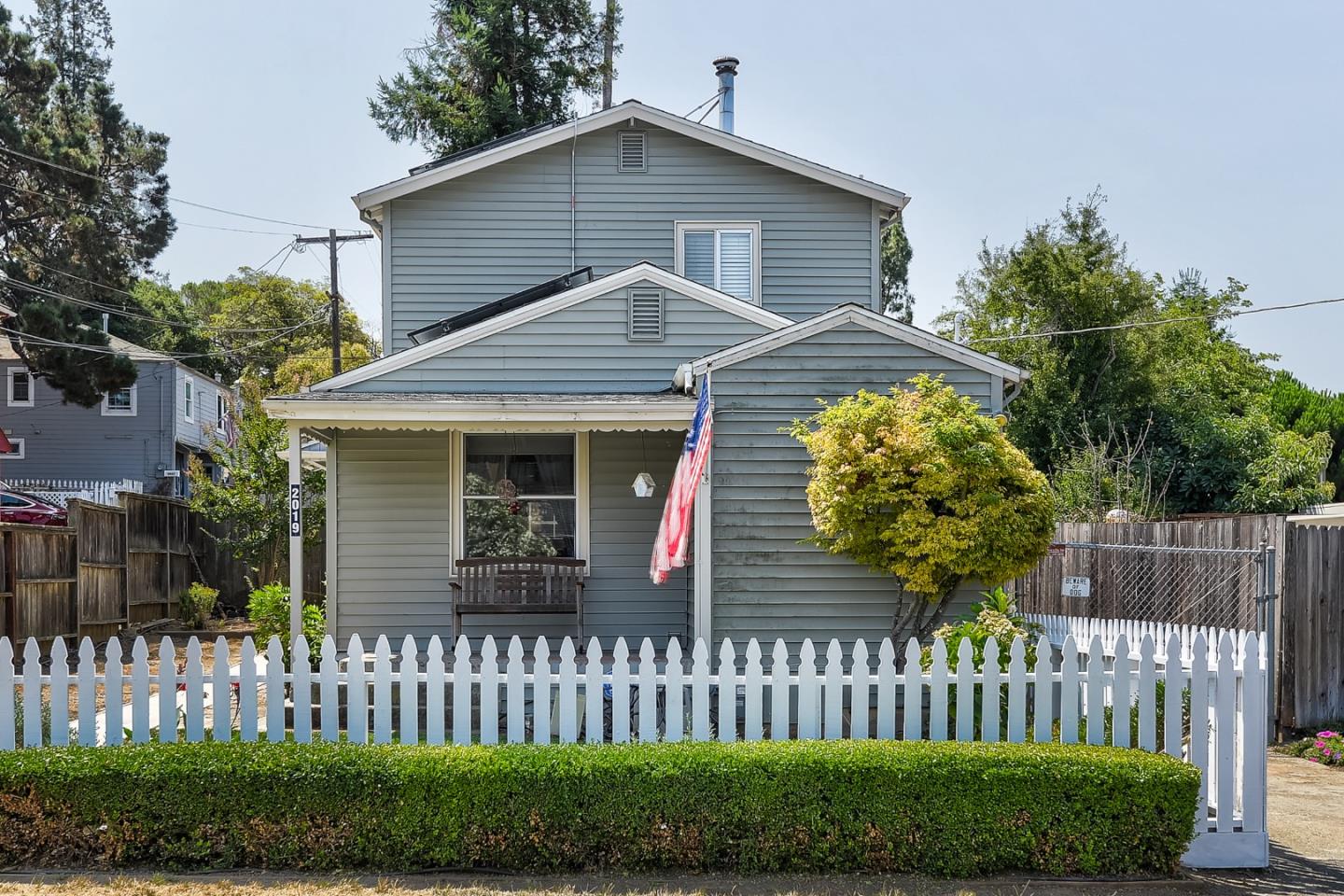 Detail Gallery Image 1 of 1 For 2019 E St, Hayward,  CA 94541 - 2 Beds | 2 Baths