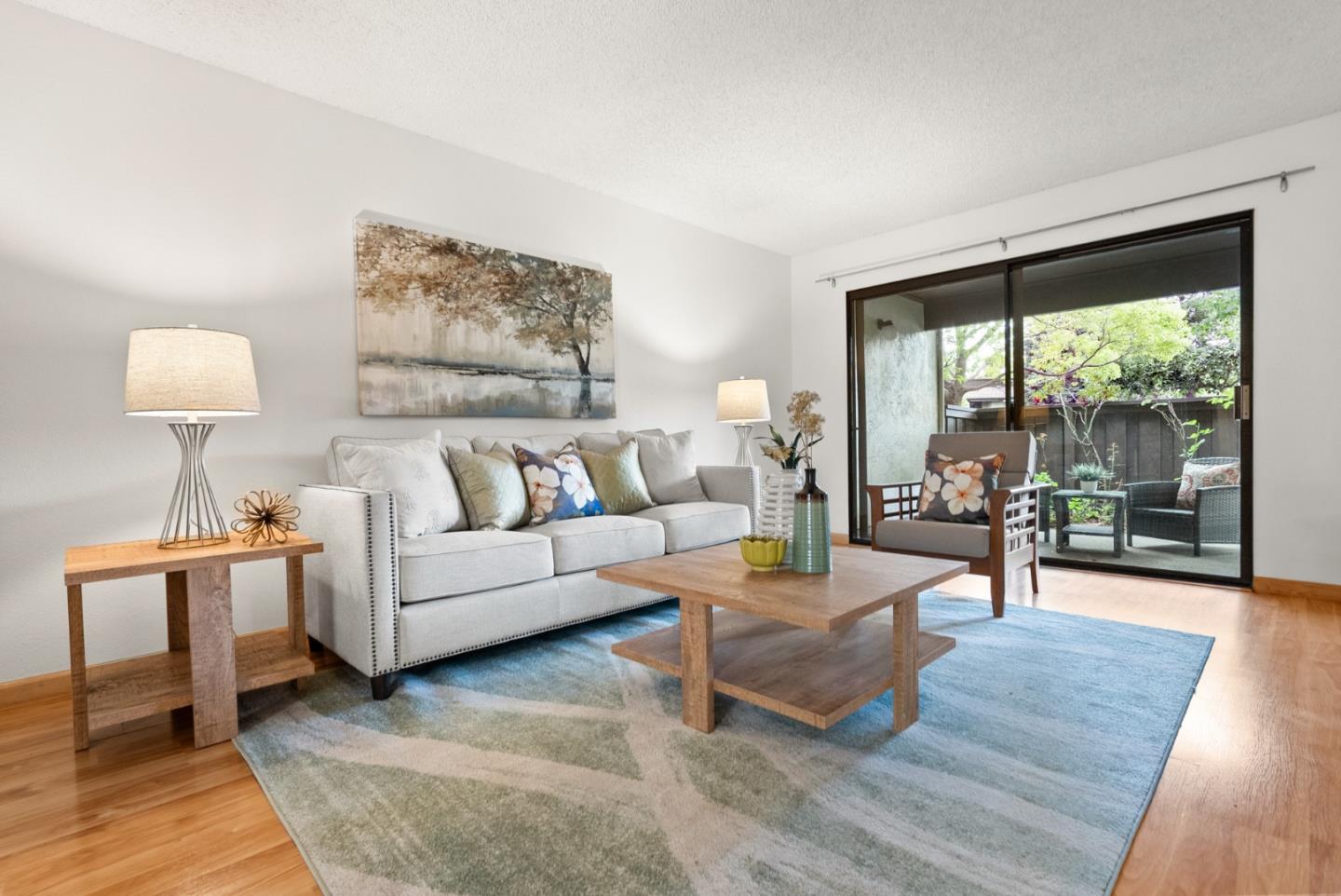 Detail Gallery Image 1 of 1 For 999 W Evelyn Ter #33,  Sunnyvale,  CA 94086 - 1 Beds | 1 Baths