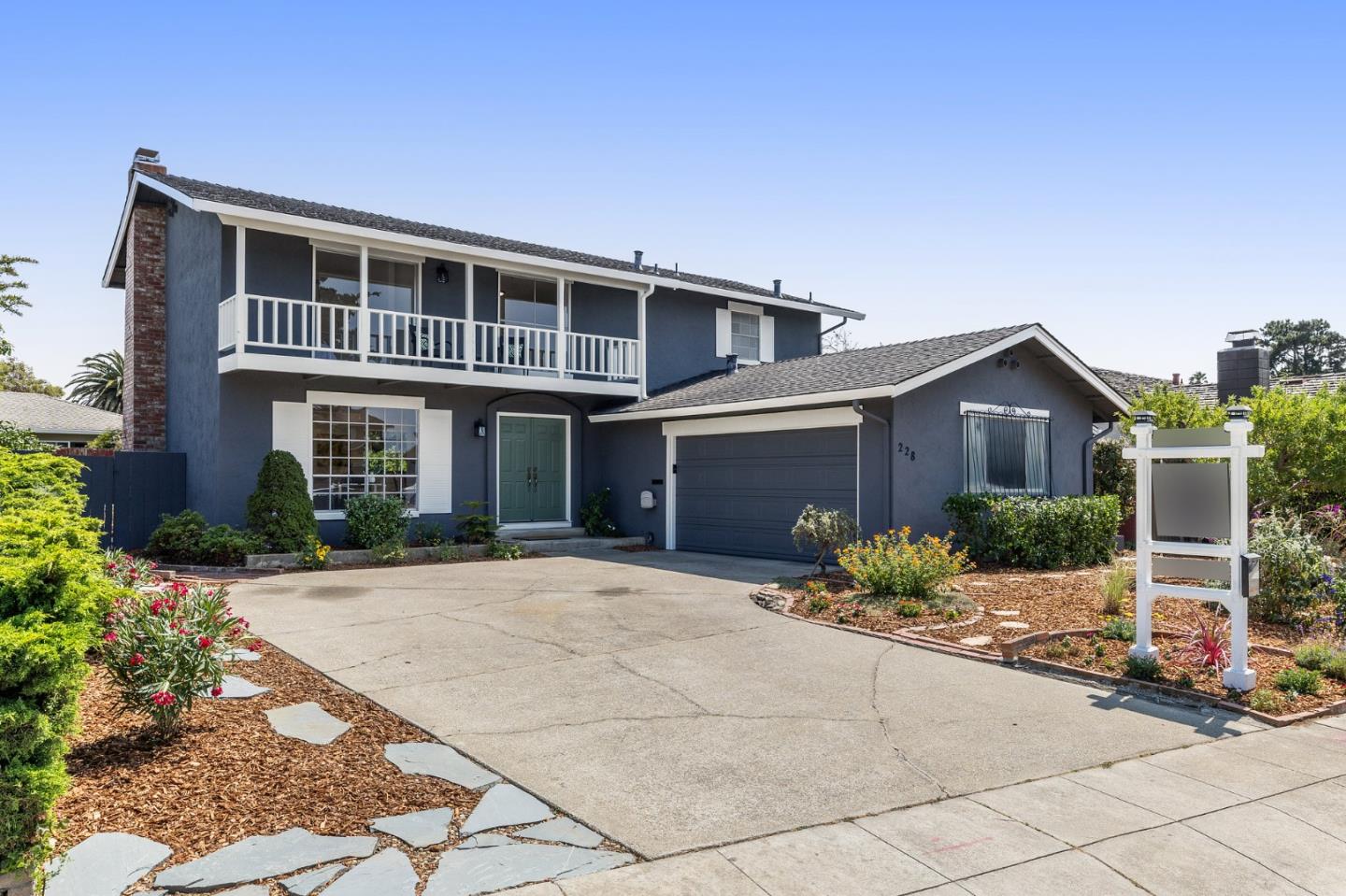 Detail Gallery Image 1 of 1 For 228 Avocet Ct, Foster City,  CA 94404 - 4 Beds | 2/1 Baths
