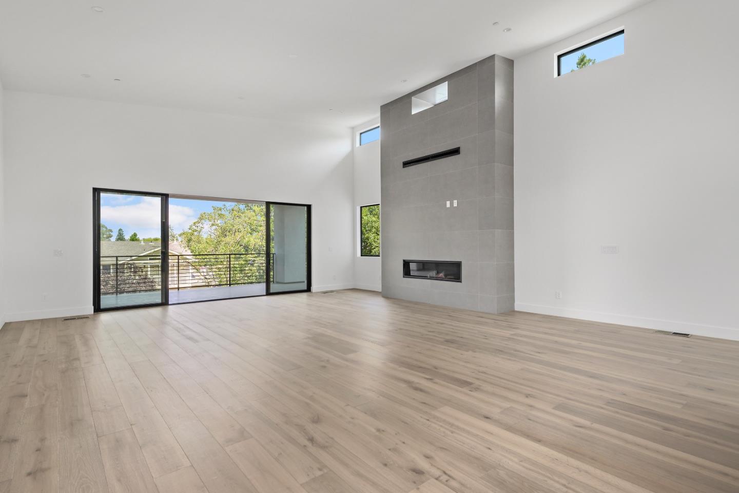 Detail Gallery Image 7 of 28 For 16221 Seaborn Court, Monte Sereno,  CA 95030 - 4 Beds | 3/1 Baths