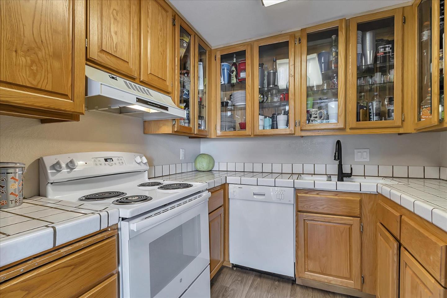 Detail Gallery Image 6 of 22 For 3589 S Bascom Ave #10,  Campbell,  CA 95008 - 1 Beds | 1 Baths
