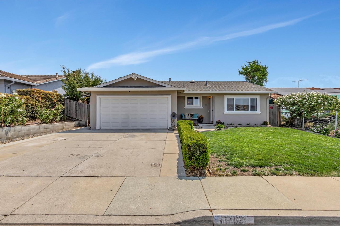 Detail Gallery Image 1 of 1 For 1782 Eaglehurst Dr, San Jose,  CA 95121 - 4 Beds | 2 Baths