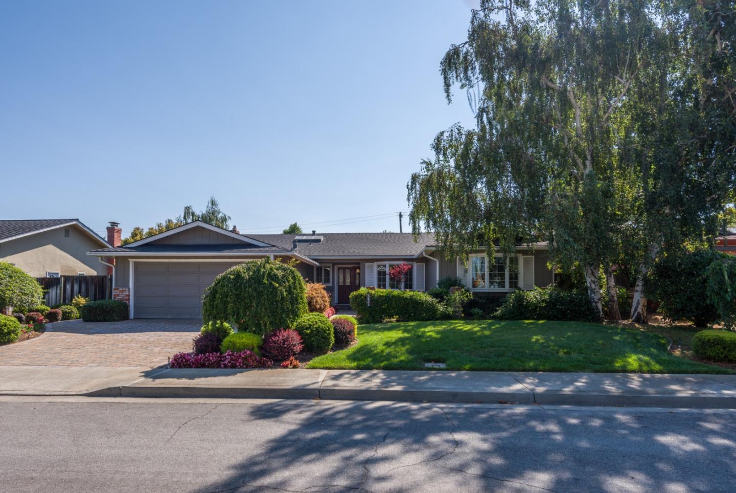 Detail Gallery Image 1 of 1 For 3431 Shady Spring Ln, Mountain View,  CA 94040 - 4 Beds | 2/1 Baths