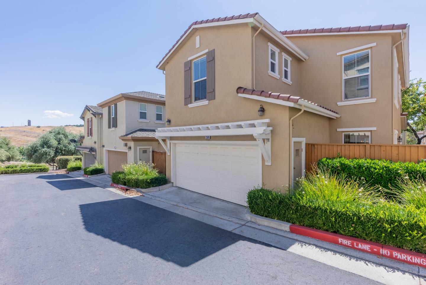 Front Image Thumbnail for ML81939680