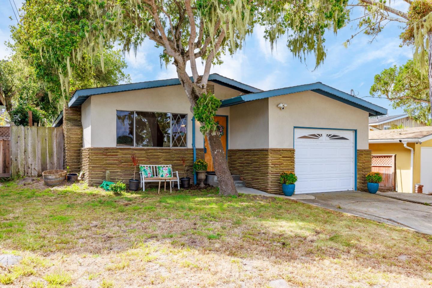 Detail Gallery Image 1 of 1 For 1311 Funston Ave, Pacific Grove,  CA 93950 - 3 Beds | 1/1 Baths