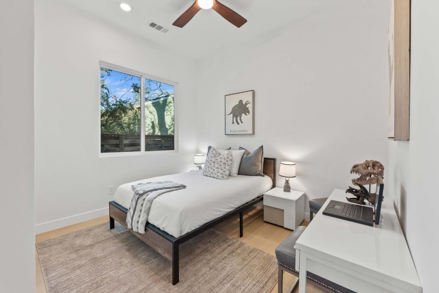 Detail Gallery Image 26 of 46 For 4037 Park Blvd, Palo Alto,  CA 94306 - 4 Beds | 3 Baths
