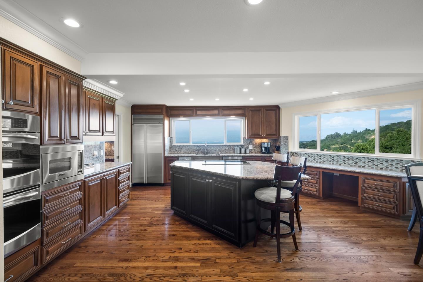 Detail Gallery Image 16 of 77 For 17925 Foster Rd, Los Gatos,  CA 95030 - 4 Beds | 3/1 Baths