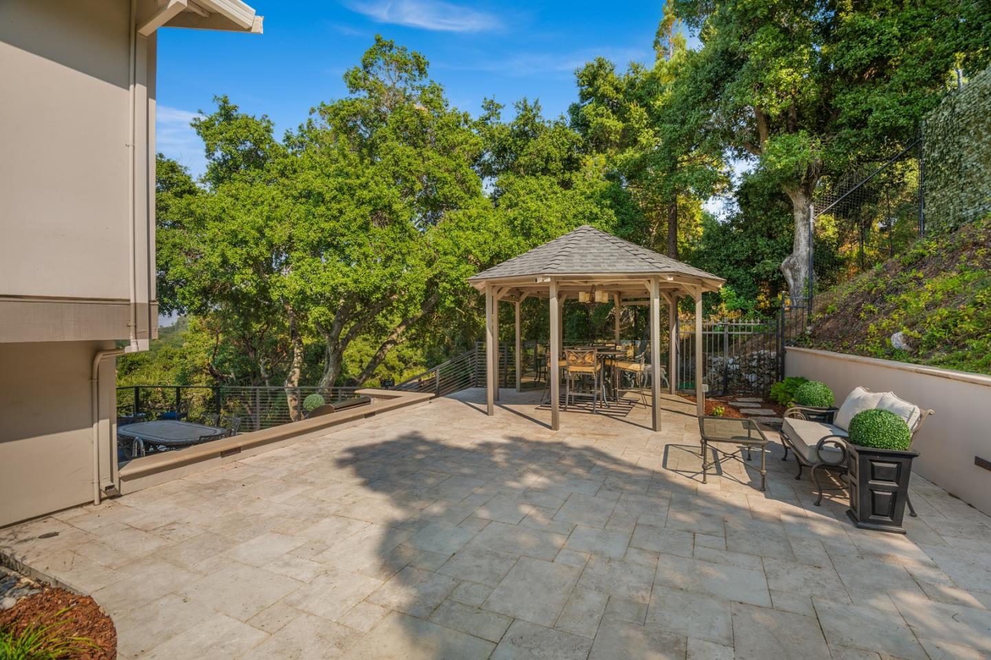 Detail Gallery Image 60 of 77 For 17925 Foster Rd, Los Gatos,  CA 95030 - 4 Beds | 3/1 Baths