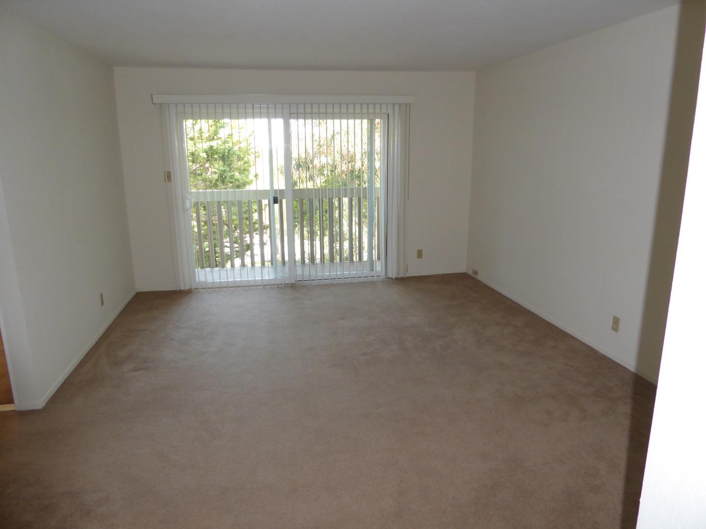 Detail Gallery Image 11 of 27 For 34 Havenridge Ct, San Mateo,  CA 94402 - 3 Beds | 2/1 Baths