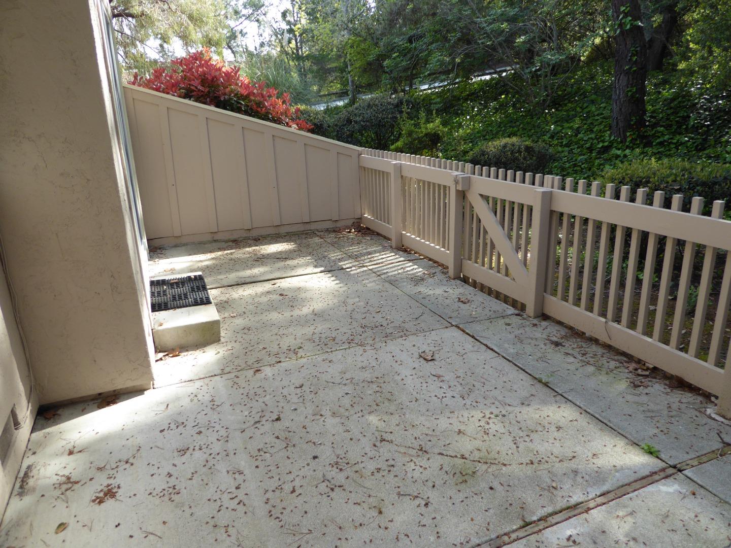 Detail Gallery Image 18 of 27 For 34 Havenridge Ct, San Mateo,  CA 94402 - 3 Beds | 2/1 Baths