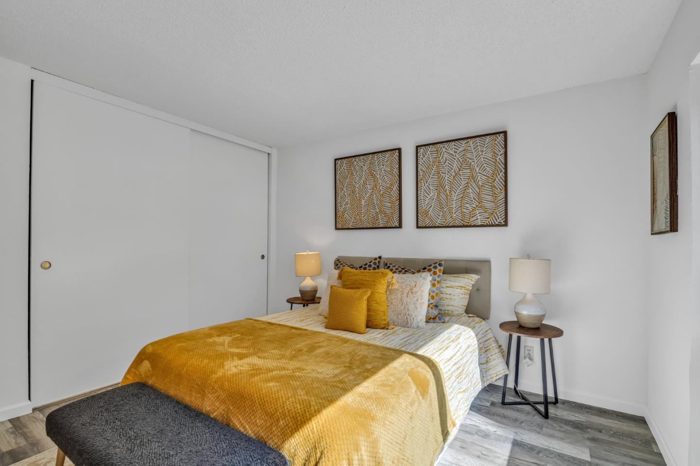 Detail Gallery Image 13 of 33 For 1031 Crestview Dr #114,  Mountain View,  CA 94040 - 2 Beds | 2 Baths
