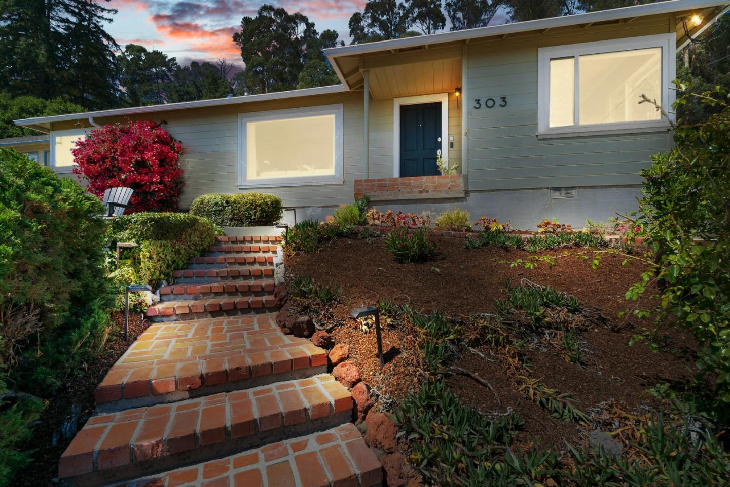 Detail Gallery Image 1 of 1 For 303 Prospect Heights Hts, Santa Cruz,  CA 95065 - 2 Beds | 1 Baths