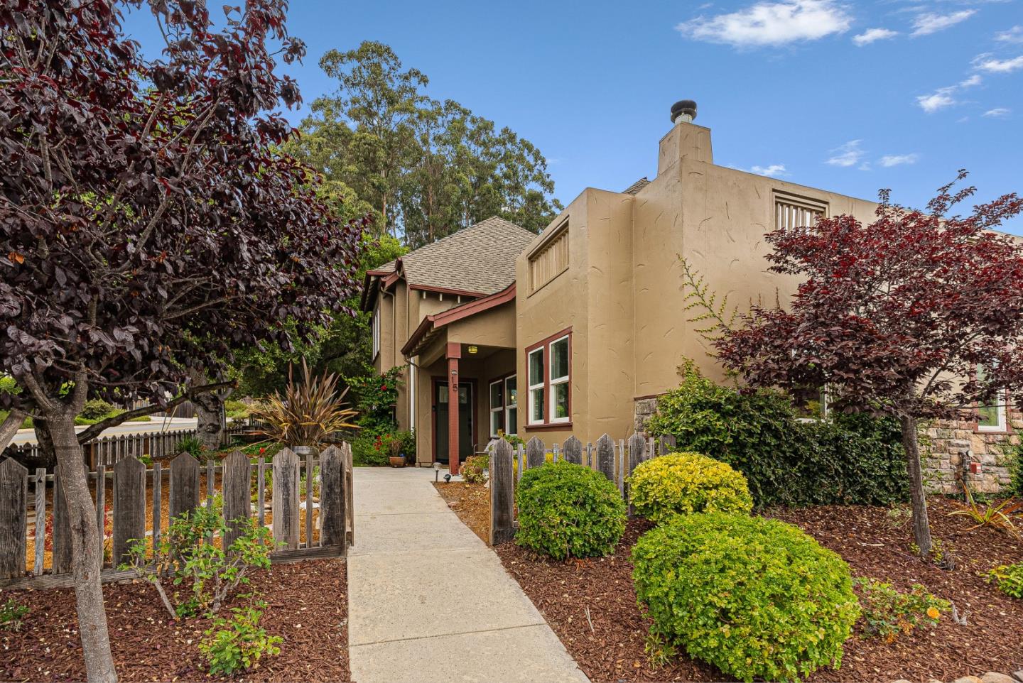 Detail Gallery Image 1 of 1 For 15 Camille Ln, Santa Cruz,  CA 95065 - 4 Beds | 2/1 Baths