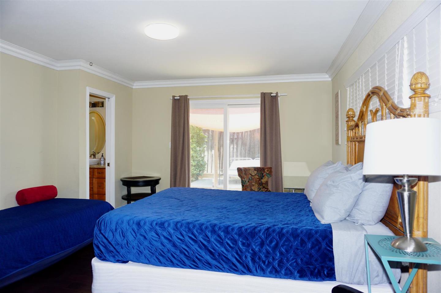 Detail Gallery Image 38 of 46 For 580 Shadow Glen, San Jose,  CA 95129 - 6 Beds | 4 Baths
