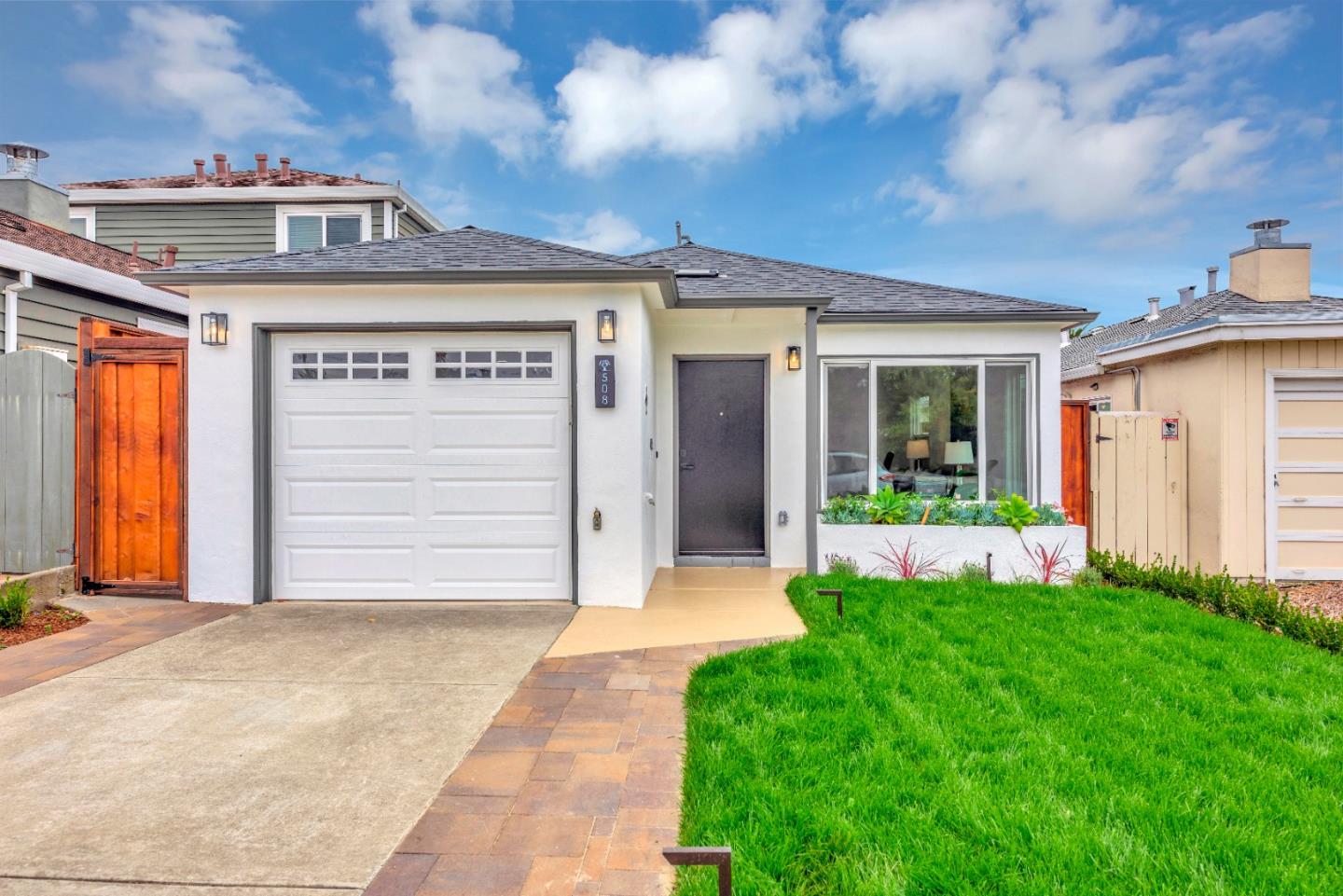 Photo of 508 B St in Colma, CA