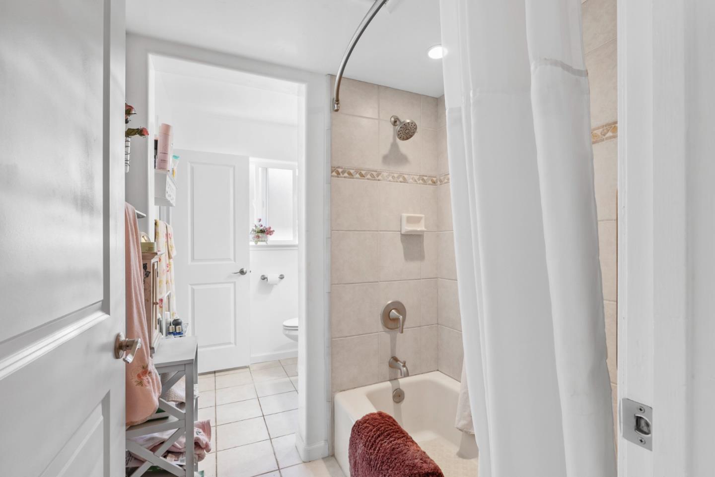 Detail Gallery Image 28 of 35 For 232 Calvin Place, Santa Cruz,  CA 95060 - 5 Beds | 3 Baths